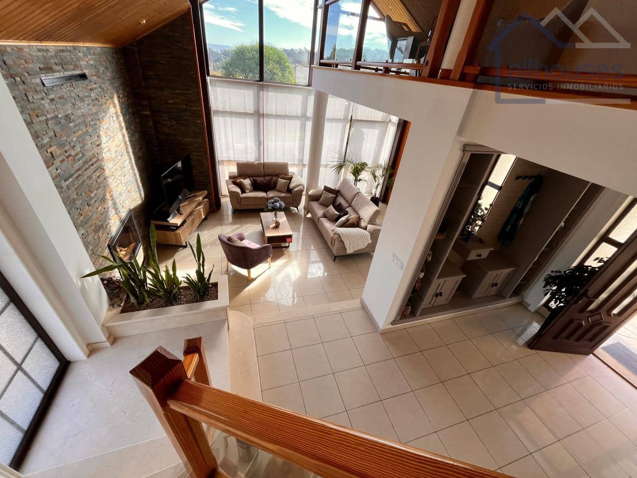 5 bedroom Townhouse for sale in O Rosal with garage - € 460,000 (Ref: 9417310)