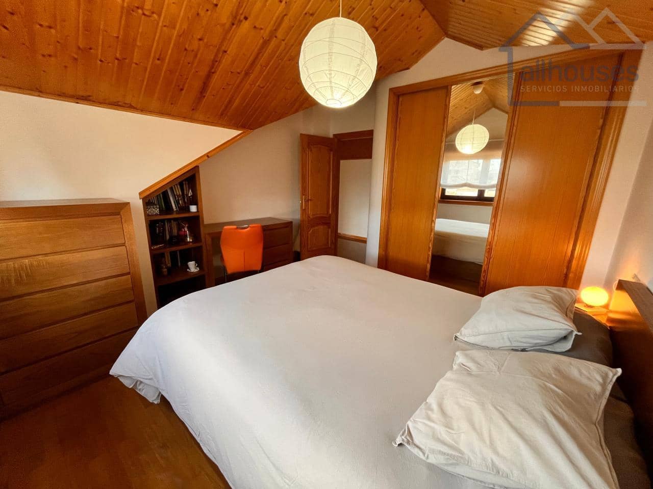 5 bedroom Townhouse for sale in O Rosal with garage - € 460,000 (Ref: 9417310)