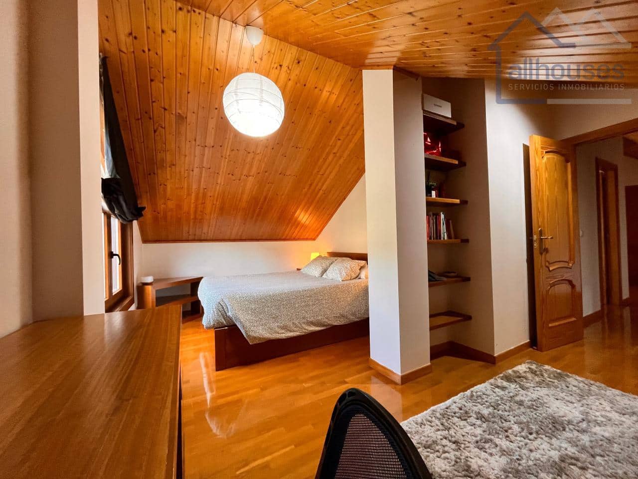 5 bedroom Townhouse for sale in O Rosal with garage - € 460,000 (Ref: 9417310)