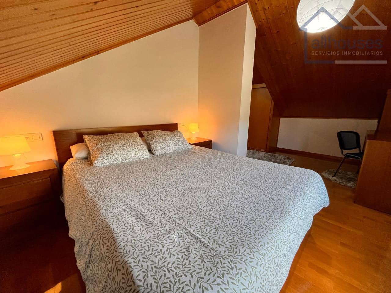 5 bedroom Townhouse for sale in O Rosal with garage - € 460,000 (Ref: 9417310)