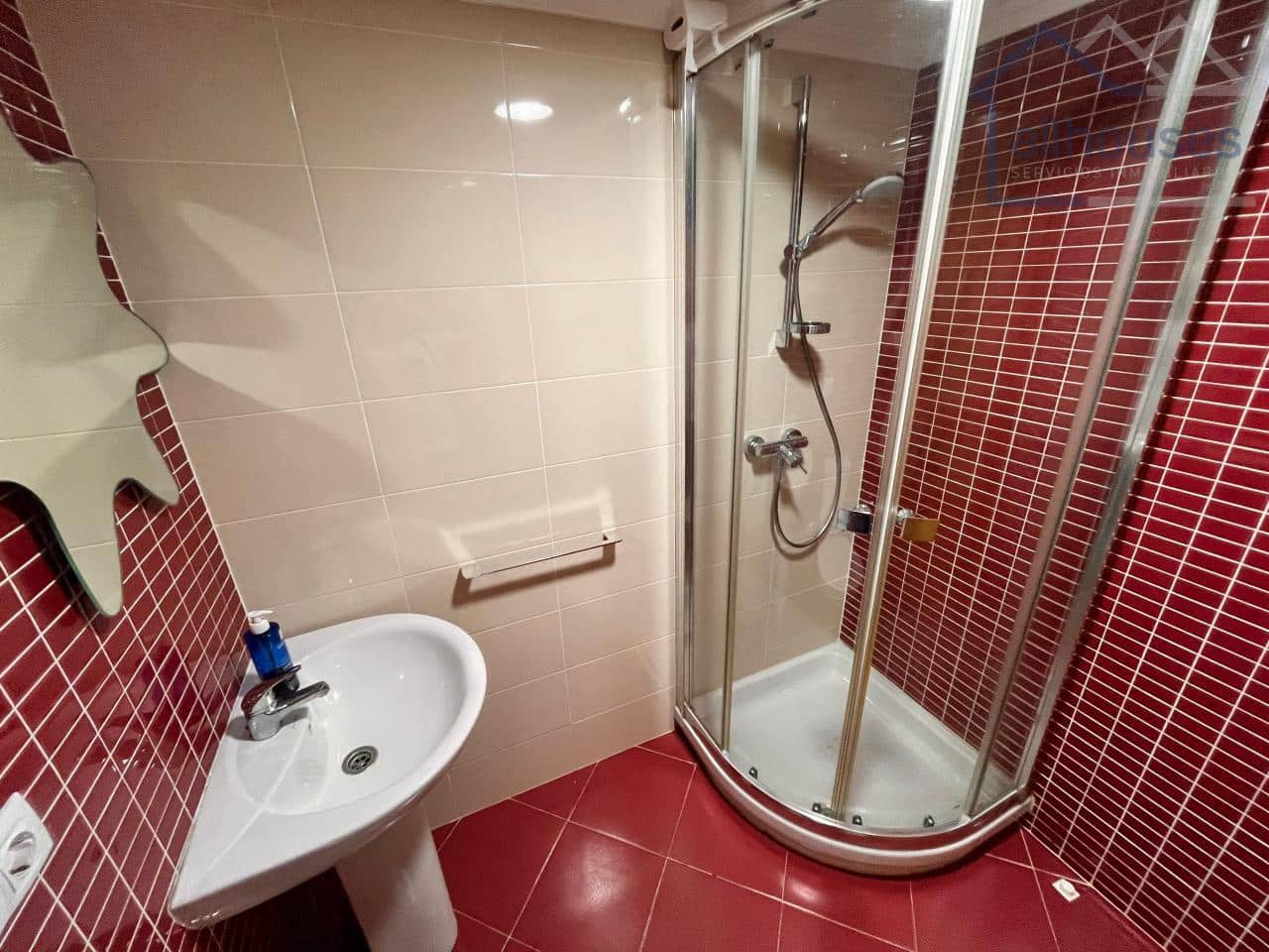 5 bedroom Semi-detached Villa for sale in Cangas with garage - € 475,000 (Ref: 9417311)