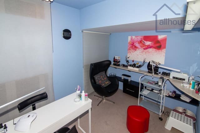 Erhverv til salg i Pontevedra by - € 120.000 (Ref: 9417312)