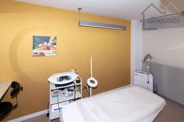 Erhverv til salg i Pontevedra by - € 120.000 (Ref: 9417312)