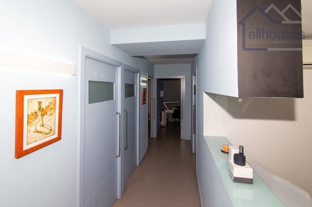 Erhverv til salg i Pontevedra by - € 120.000 (Ref: 9417312)