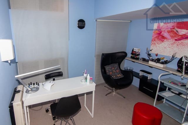 Erhverv til salg i Pontevedra by - € 120.000 (Ref: 9417312)