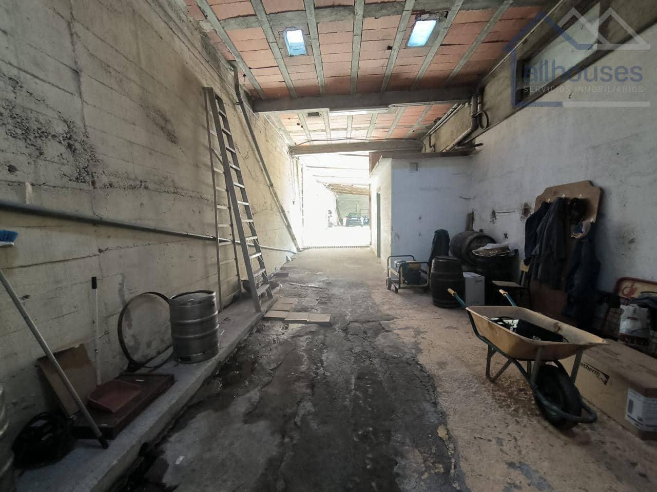 Comercial para arrendar em Nigran - 2 000 € (Ref: 9417313)