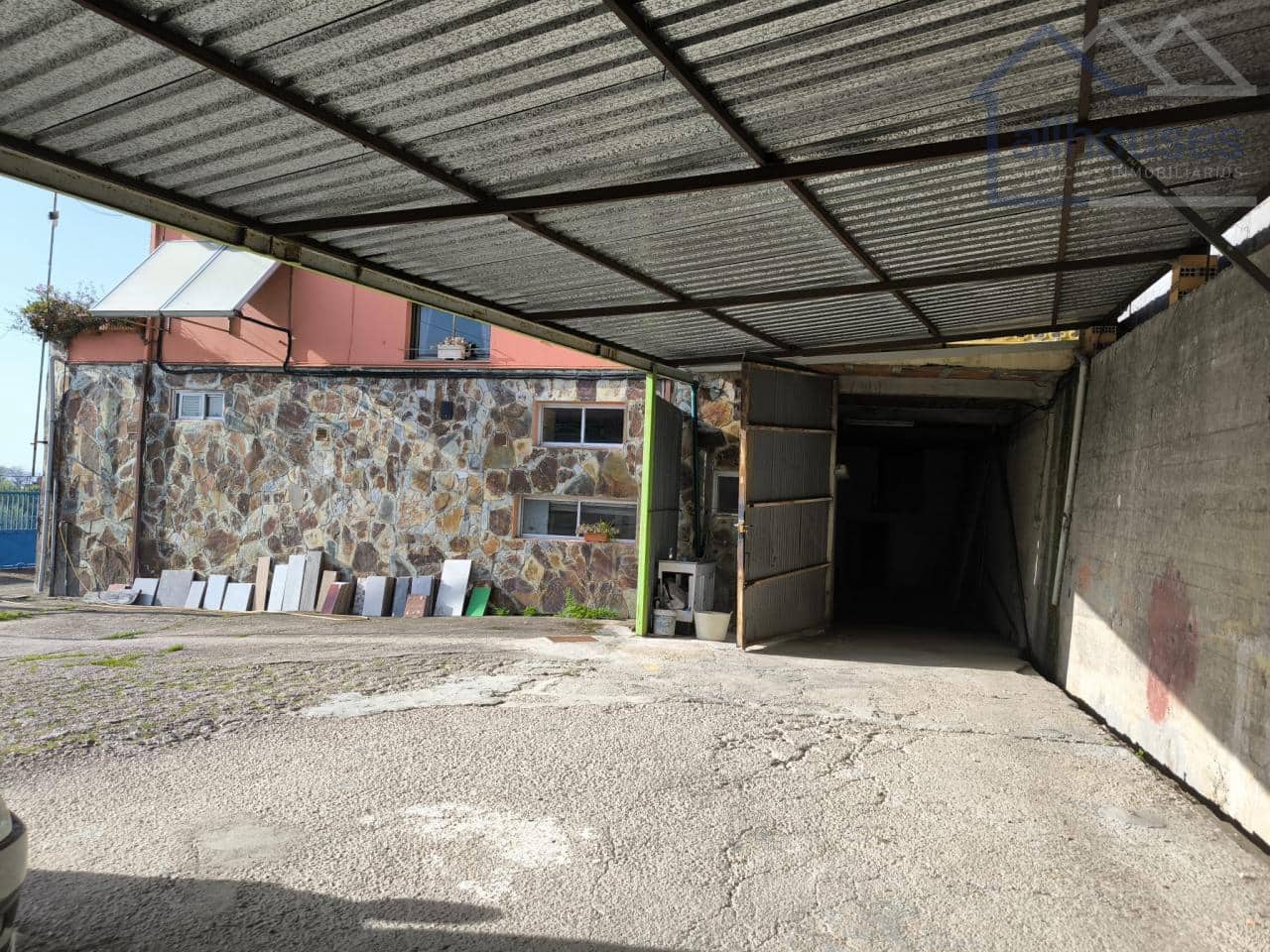 Comercial para arrendar em Nigran - 2 000 € (Ref: 9417313)