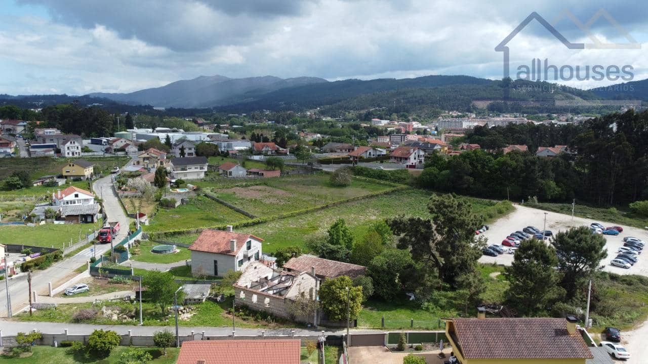 Undeveloped Land for sale in O Porrino - € 475,000 (Ref: 9417320)