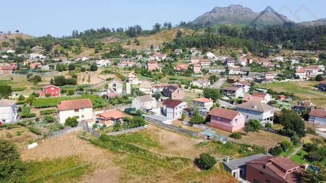 Undeveloped Land for sale in Gondomar - € 130,000 (Ref: 9417324)