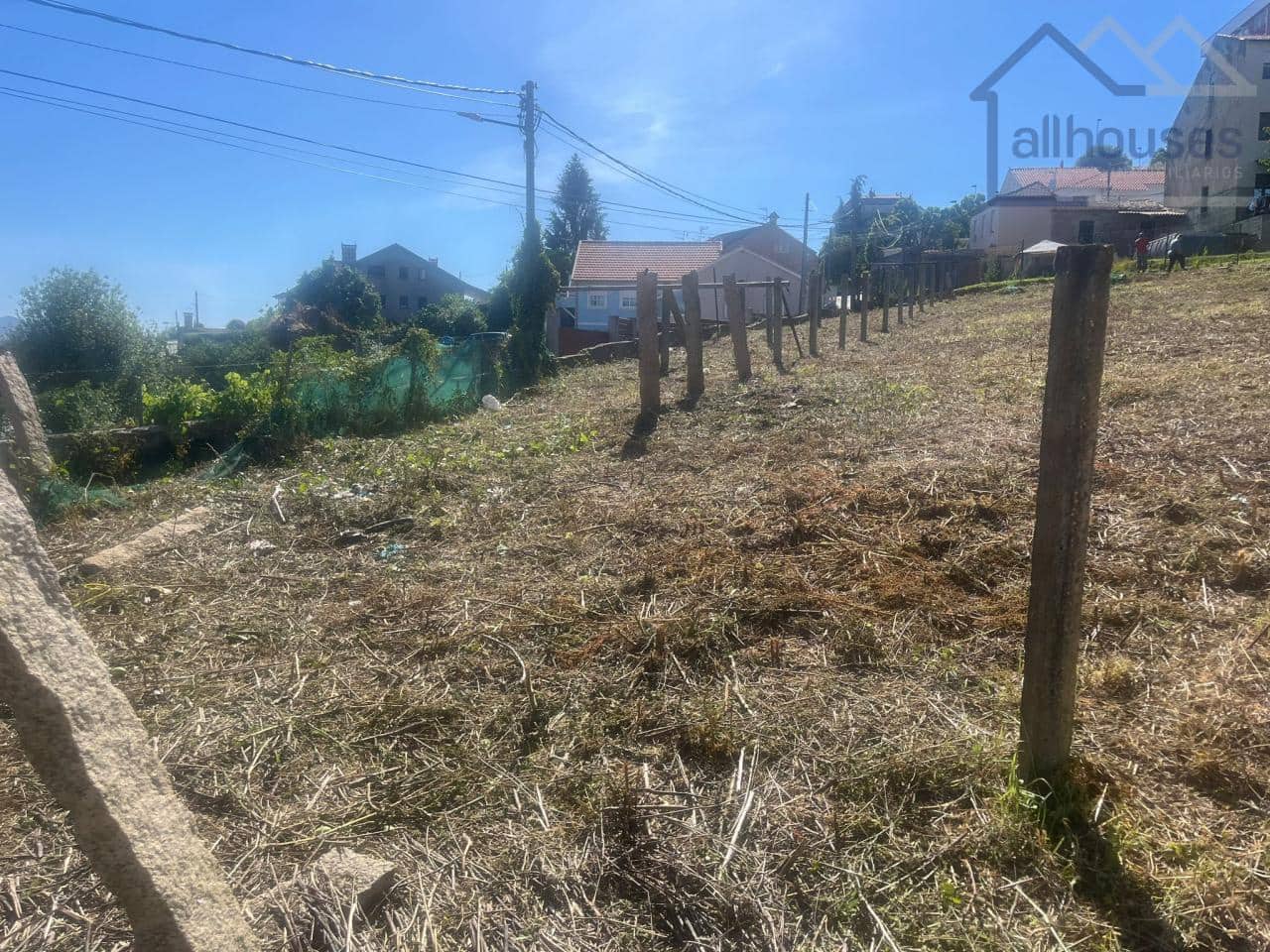 Undeveloped Land for sale in Vigo - € 215,000 (Ref: 9417326)