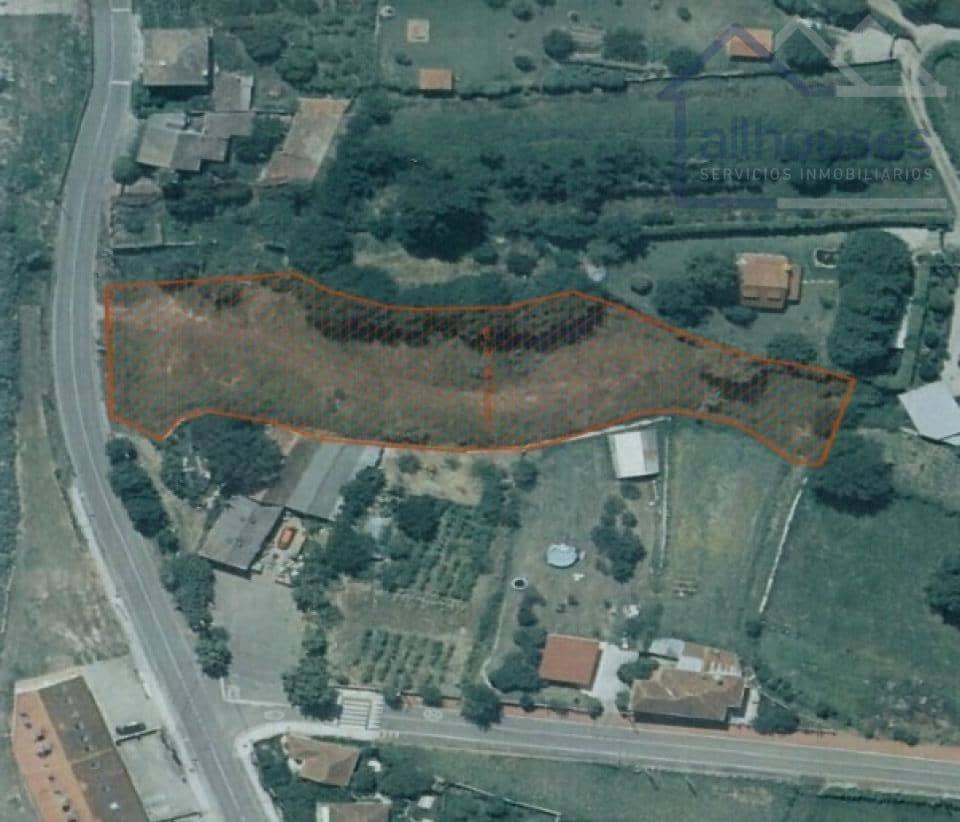 Grunde uden byggetilladelser til salg i Tui - € 49.900 (Ref: 9417335)