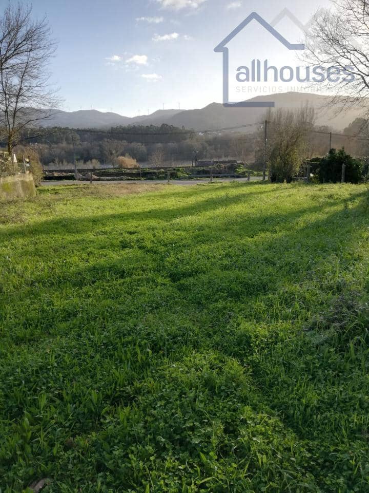 Grunde uden byggetilladelser til salg i Tui - € 49.900 (Ref: 9417335)