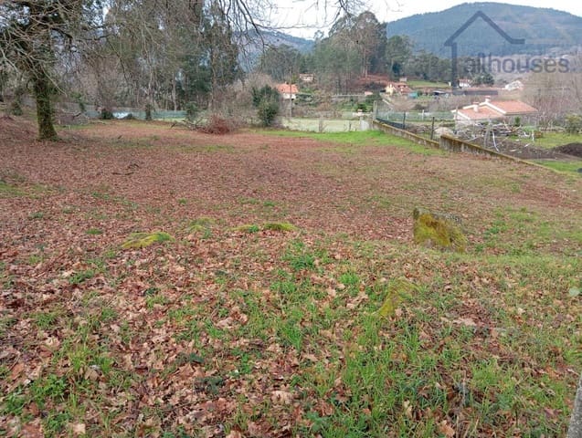 Undeveloped Land for sale in Ponteareas - € 35,000 (Ref: 9417337)