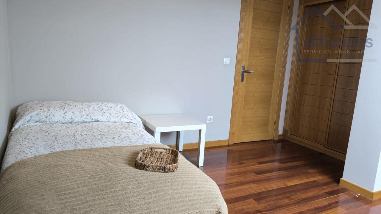 2 makuuhuone Kattohuoneisto myytävänä paikassa Tomino mukana 
autotalli - 137 750 € (Ref: 9429577)