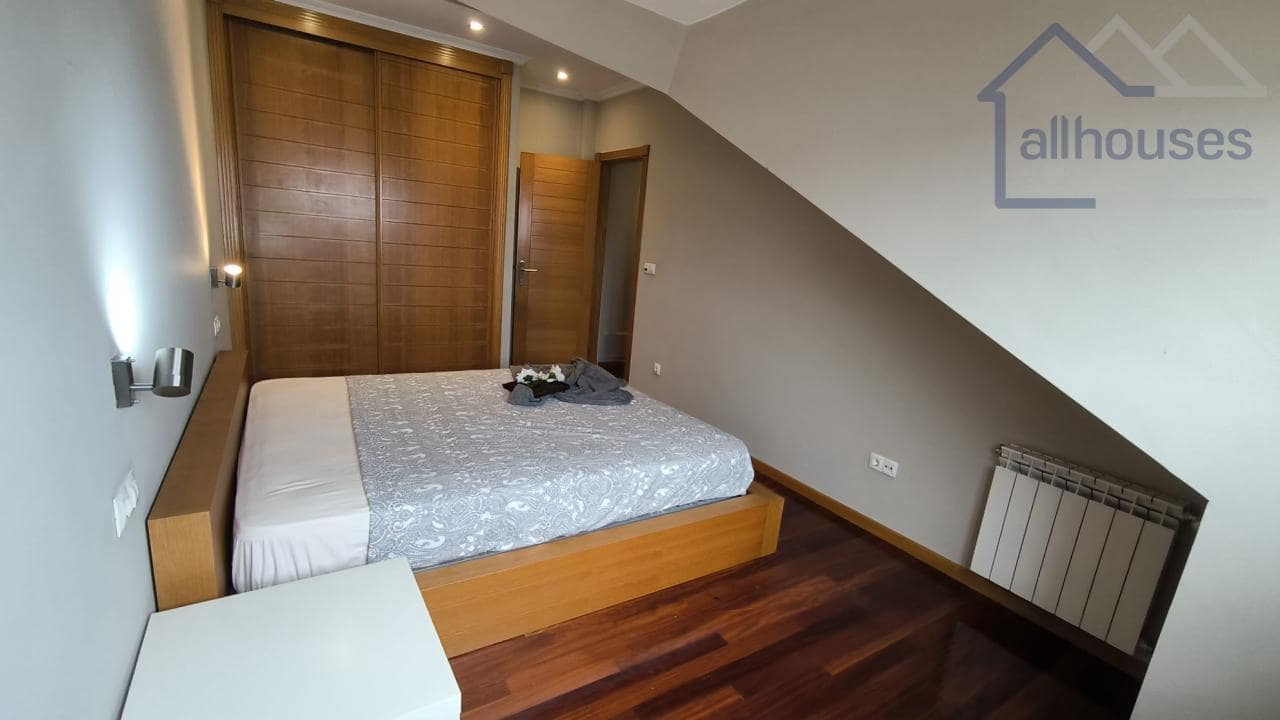 2 makuuhuone Kattohuoneisto myytävänä paikassa Tomino mukana 
autotalli - 137 750 € (Ref: 9429577)