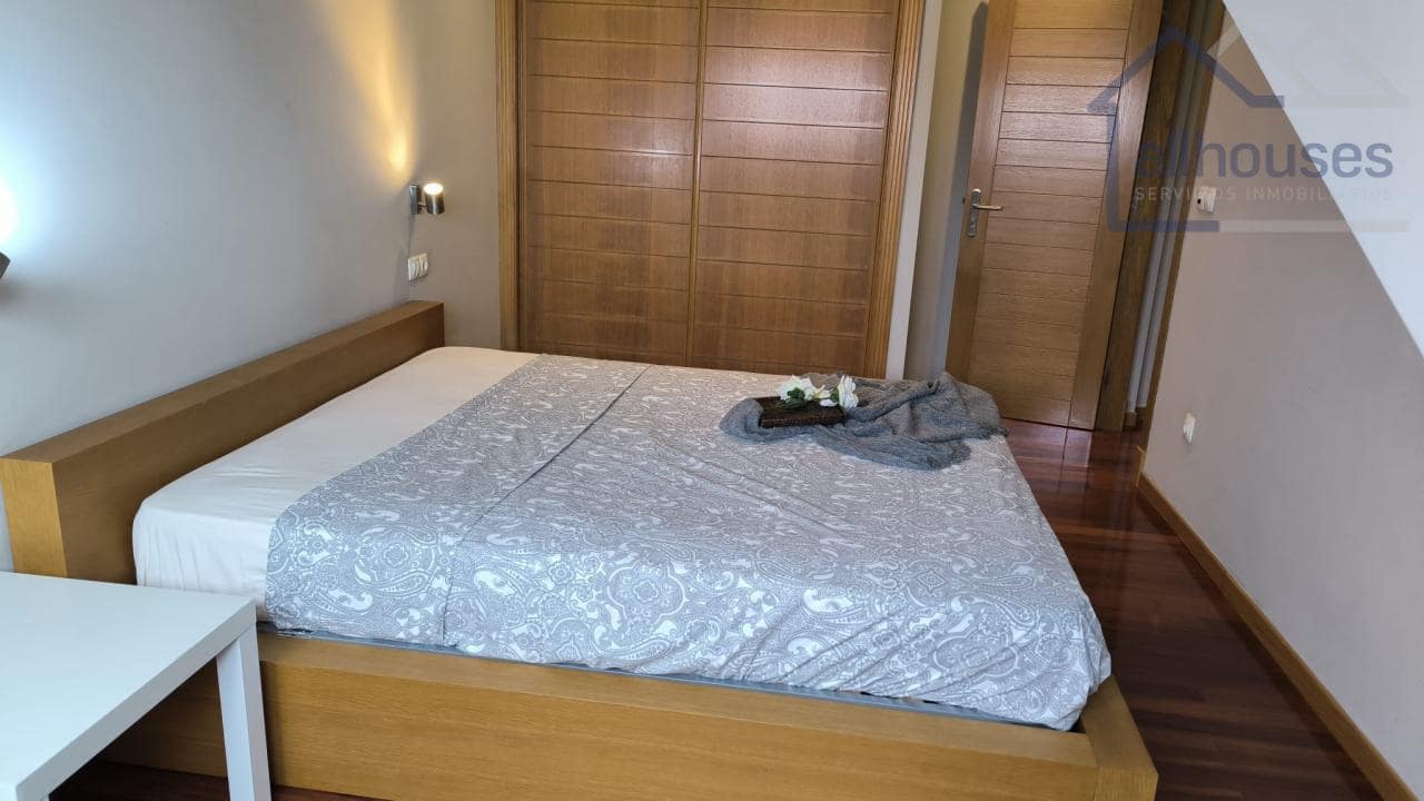 2 makuuhuone Kattohuoneisto myytävänä paikassa Tomino mukana 
autotalli - 137 750 € (Ref: 9429577)