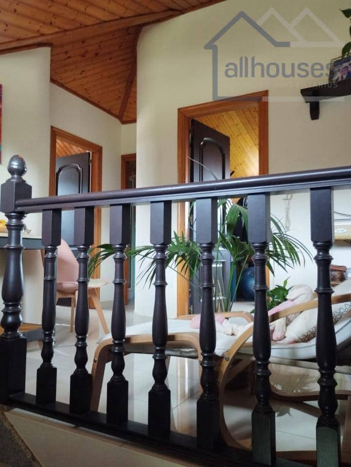 4 bedroom Villa for sale in A Guarda with garage - € 410,000 (Ref: 9433162)
