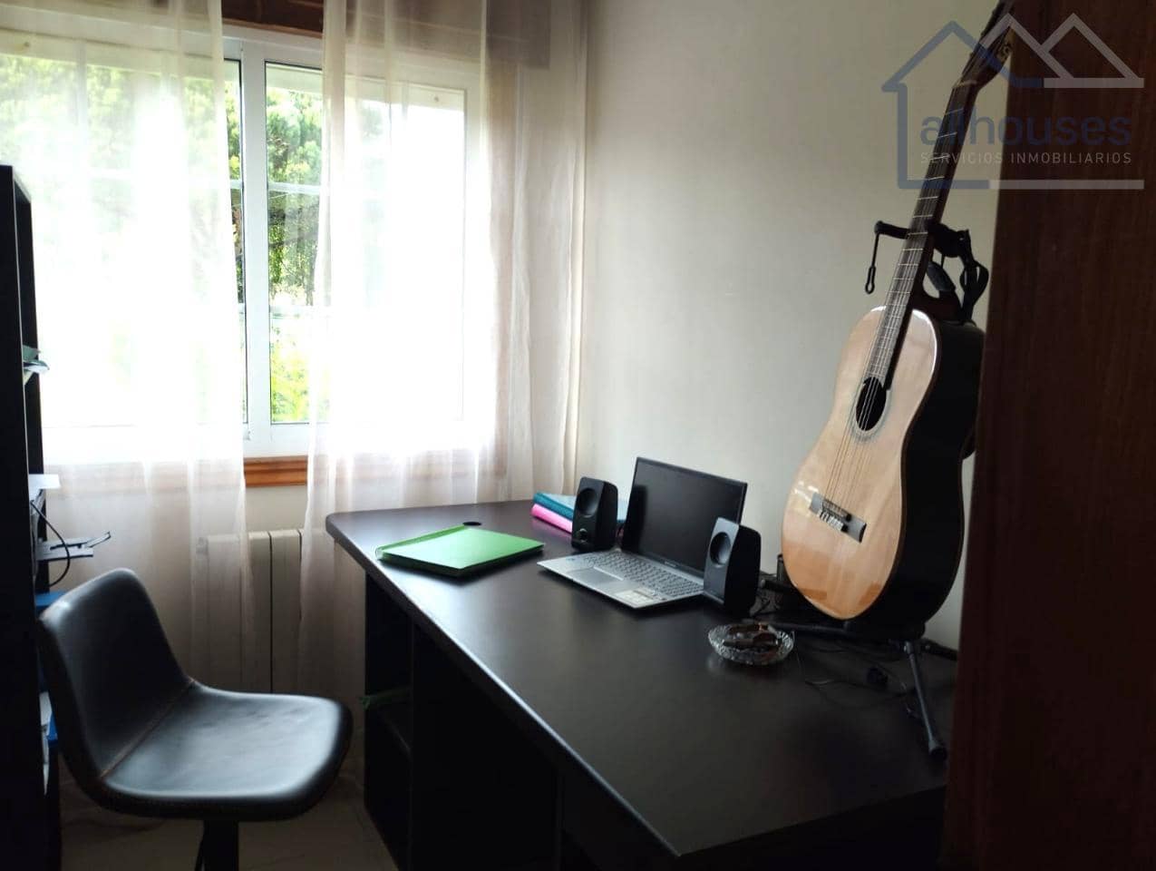 4 bedroom Villa for sale in A Guarda with garage - € 410,000 (Ref: 9433162)