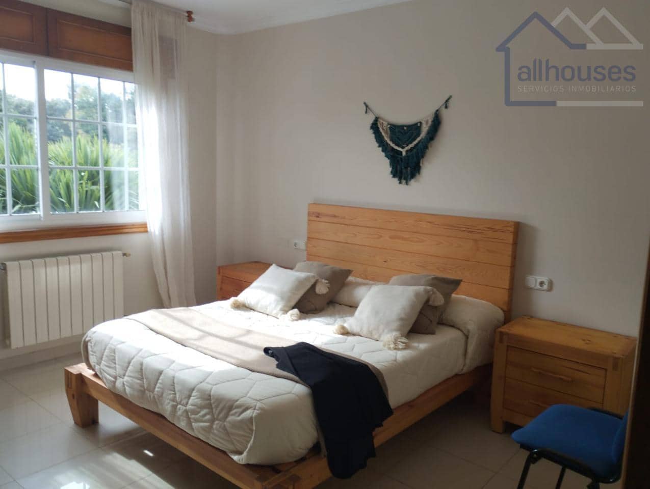 4 bedroom Villa for sale in A Guarda with garage - € 410,000 (Ref: 9433162)