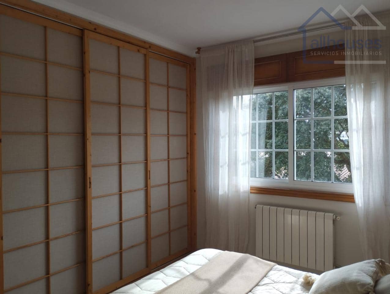 4 bedroom Villa for sale in A Guarda with garage - € 410,000 (Ref: 9433162)