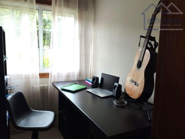 Chalet de 4 habitaciones en A Guarda en venta con garaje - 410.000 € (Ref: 9433162)