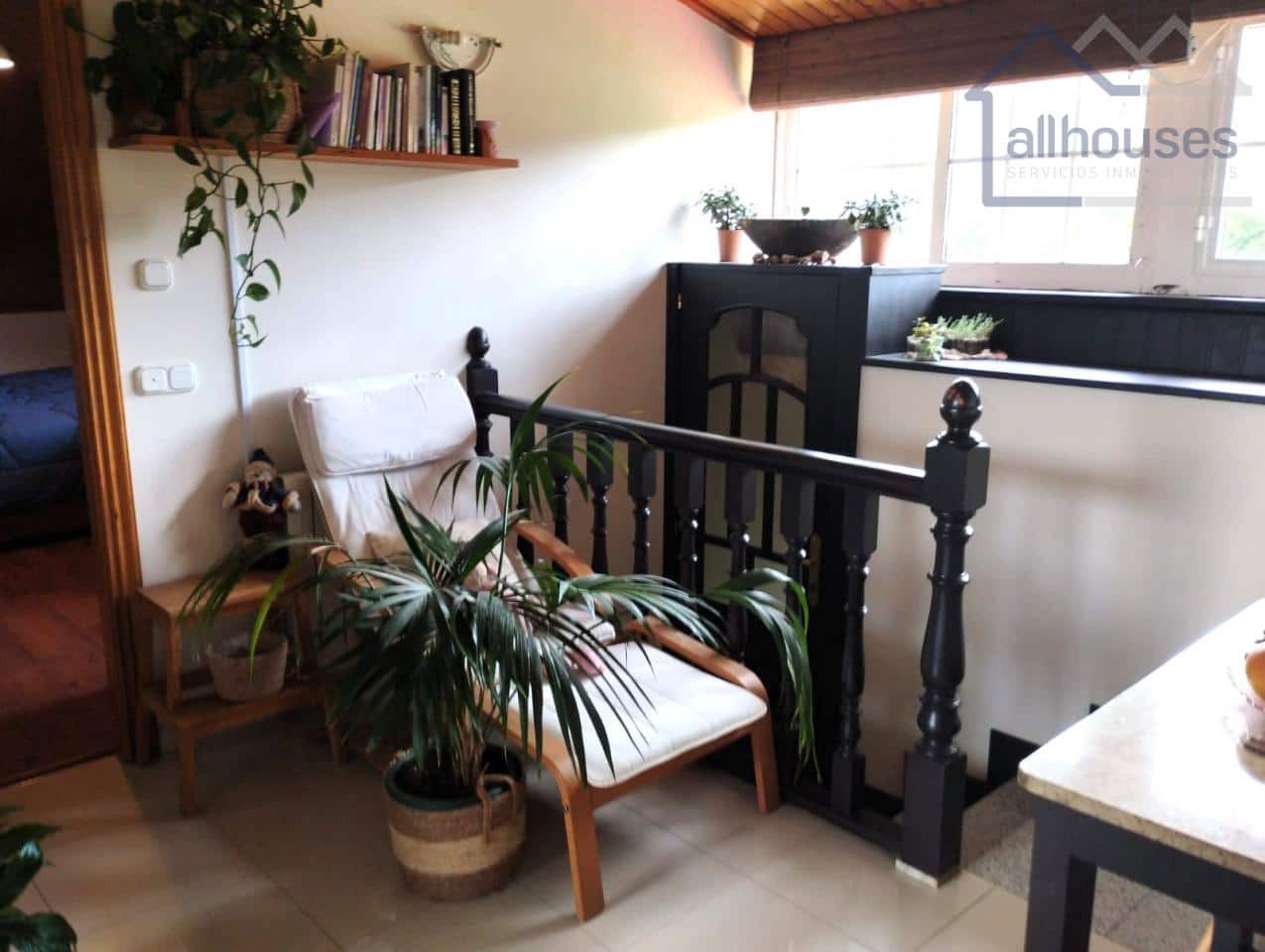 4 bedroom Villa for sale in A Guarda with garage - € 410,000 (Ref: 9433162)