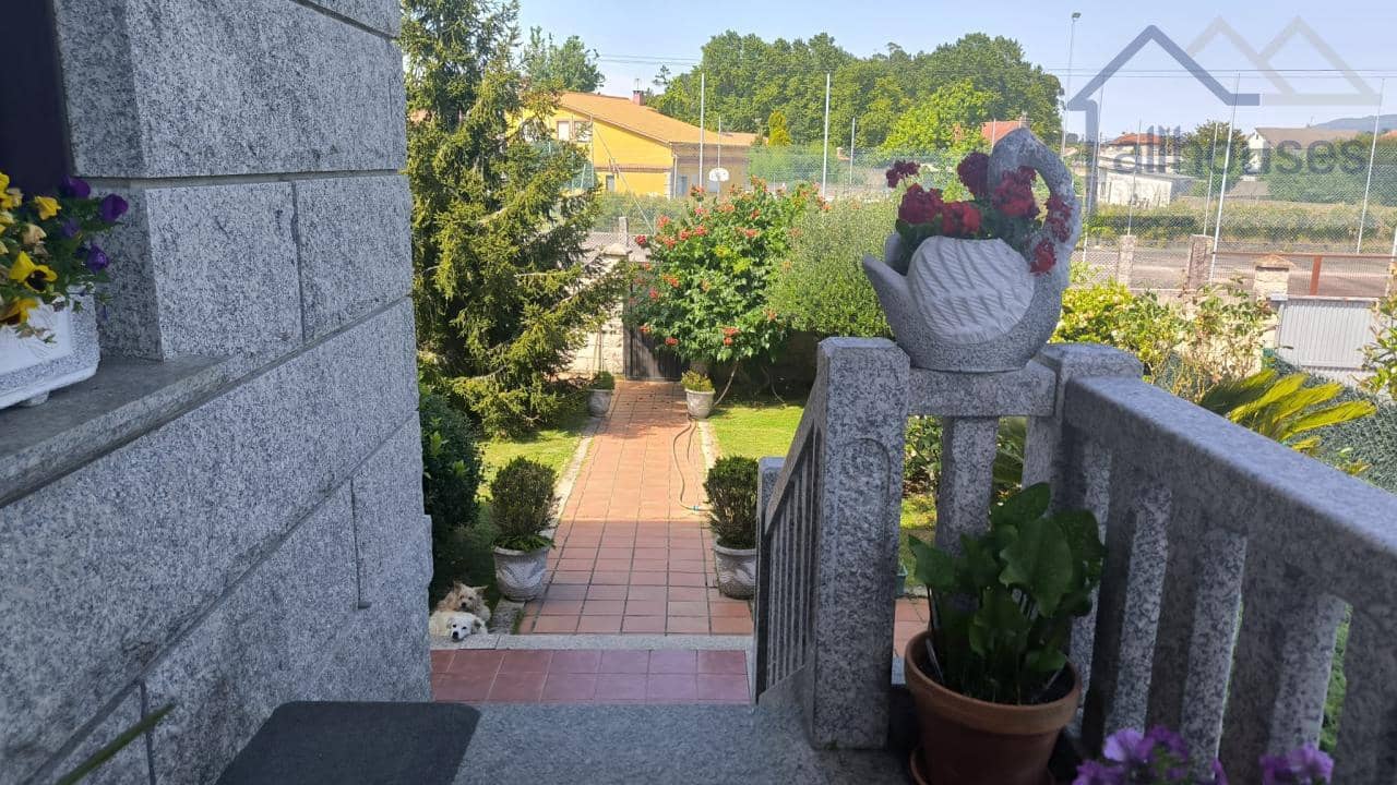 4 camera da letto Villa in vendita in Tomino con garage - 325.000 € (Rif: 9480961)