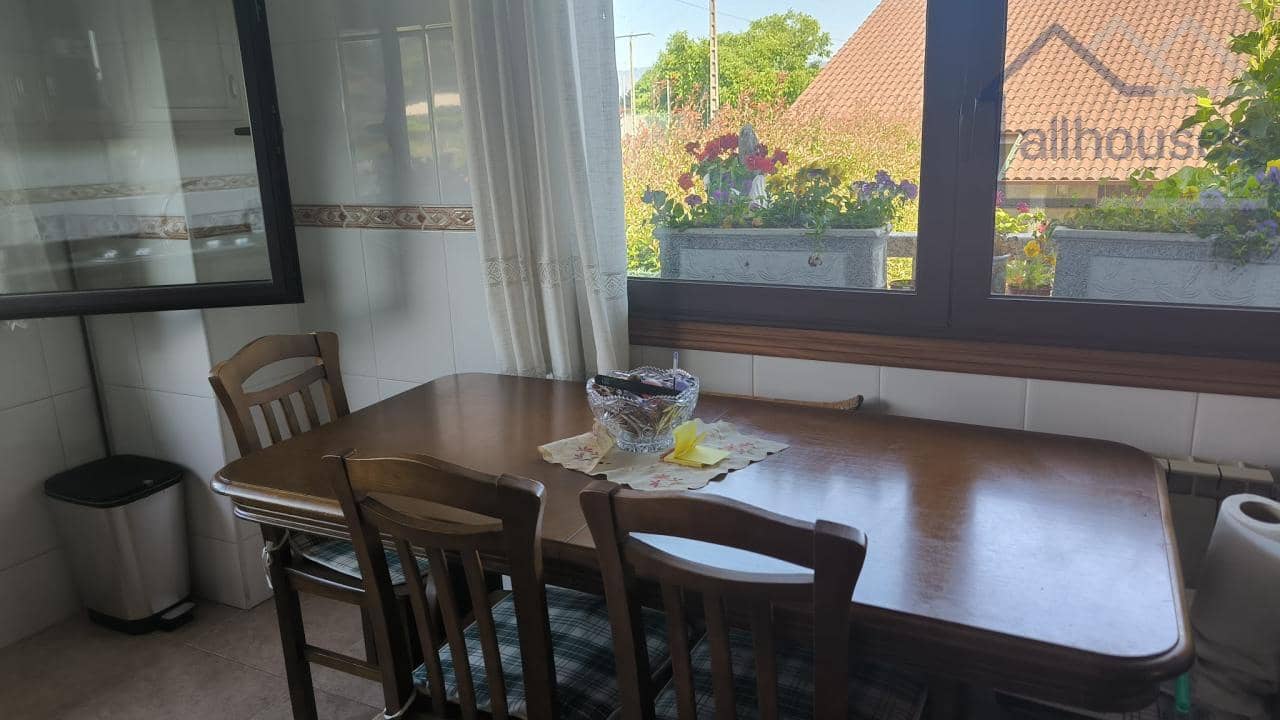 4 camera da letto Villa in vendita in Tomino con garage - 325.000 € (Rif: 9480961)