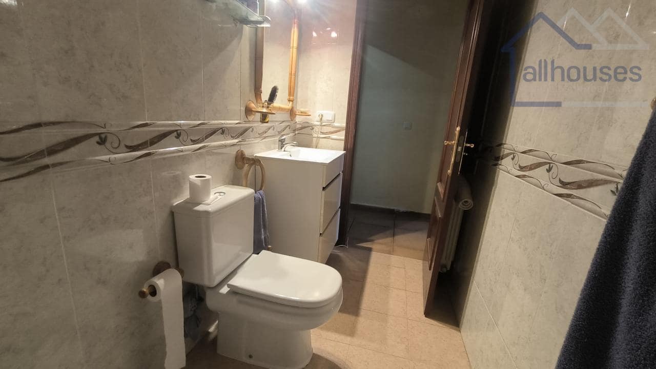 4 camera da letto Villa in vendita in Tomino con garage - 325.000 € (Rif: 9480961)