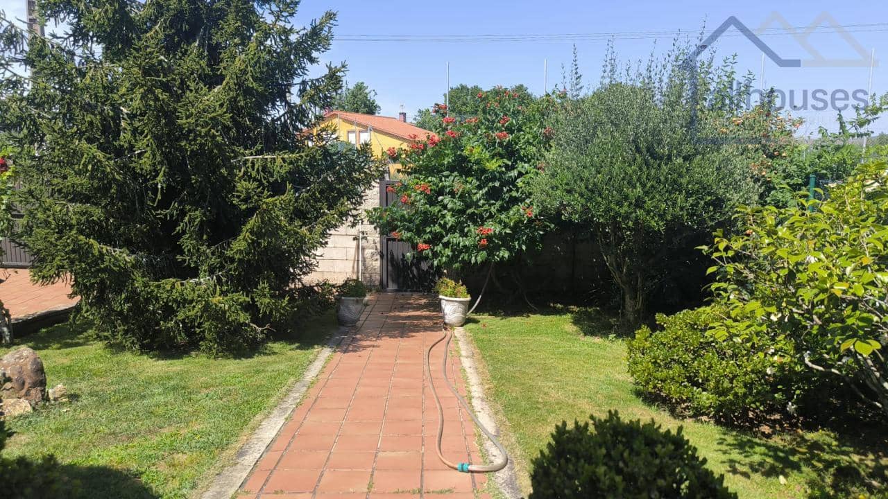 4 camera da letto Villa in vendita in Tomino con garage - 325.000 € (Rif: 9480961)