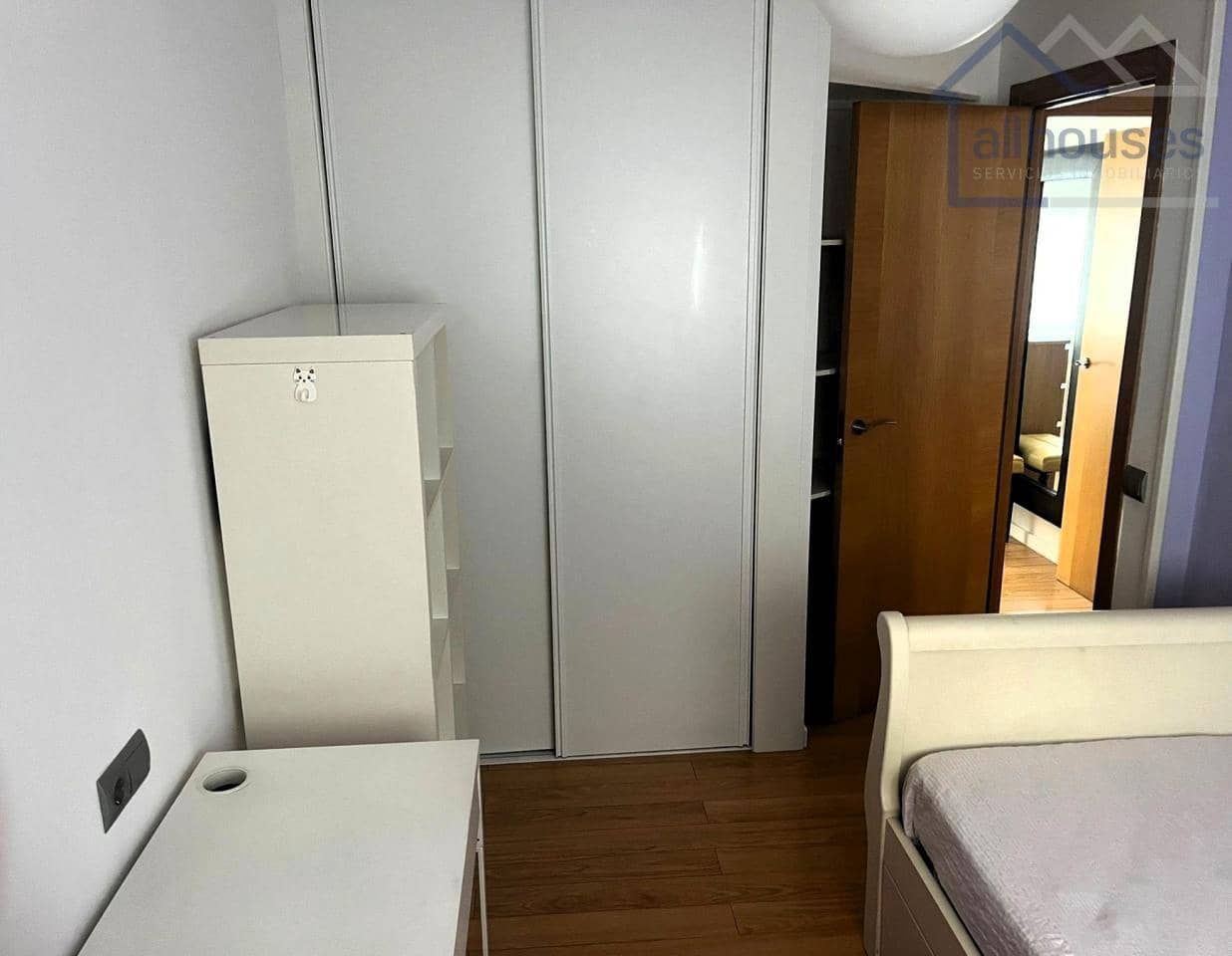 2 sypialnia Mieszkanie do wynajęcia w Vigo z garażem - 850 € (Ref: 9503898)
