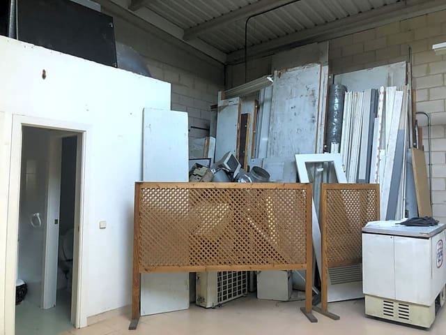 Local Commercial à vendre à Getafe - 170 000 € (Ref: 9255616)