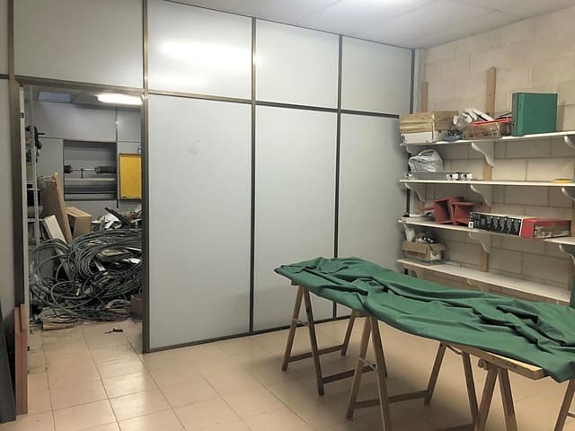 Local Commercial à vendre à Getafe - 170 000 € (Ref: 9255616)