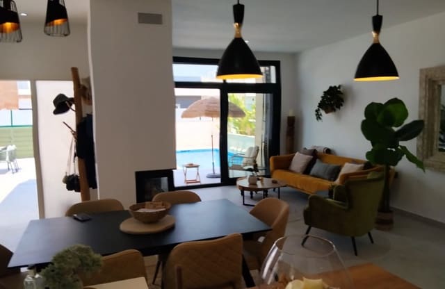 3 camera da letto Villa in vendita in Daya Nueva con piscina garage - 465.000 € (Rif: 10043536)