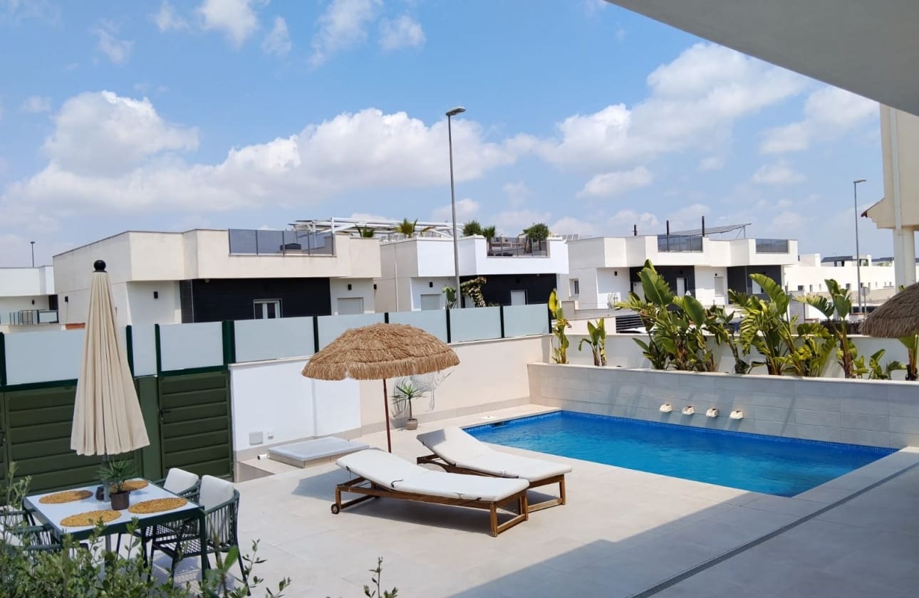 3 camera da letto Villa in vendita in Daya Nueva con piscina garage - 465.000 € (Rif: 10043536)
