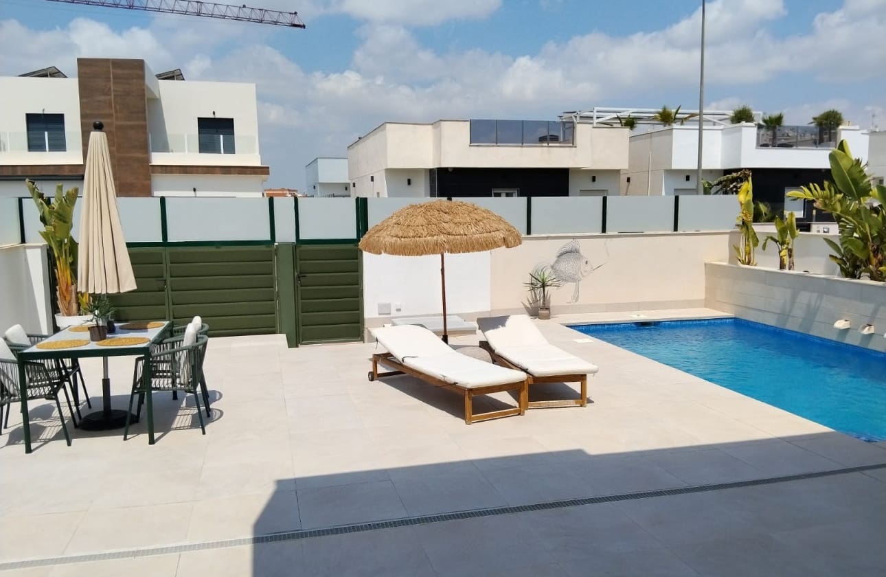 3 camera da letto Villa in vendita in Daya Nueva con piscina garage - 465.000 € (Rif: 10043536)
