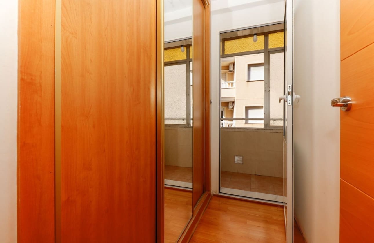 2 soveværelse Lejlighed til salg i Torrevieja - € 128.000 (Ref: 10043538)