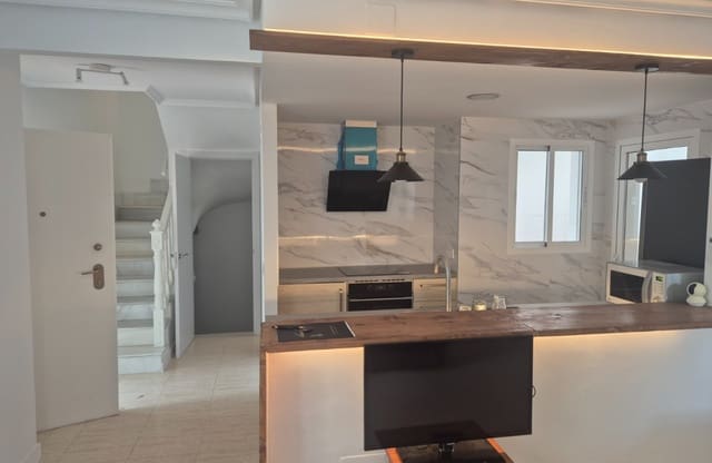 3 slaapkamer Huis te koop in Mil Palmeras, Pilar de la Horadada met zwembad garage - € 289.000 (Ref: 10093954)