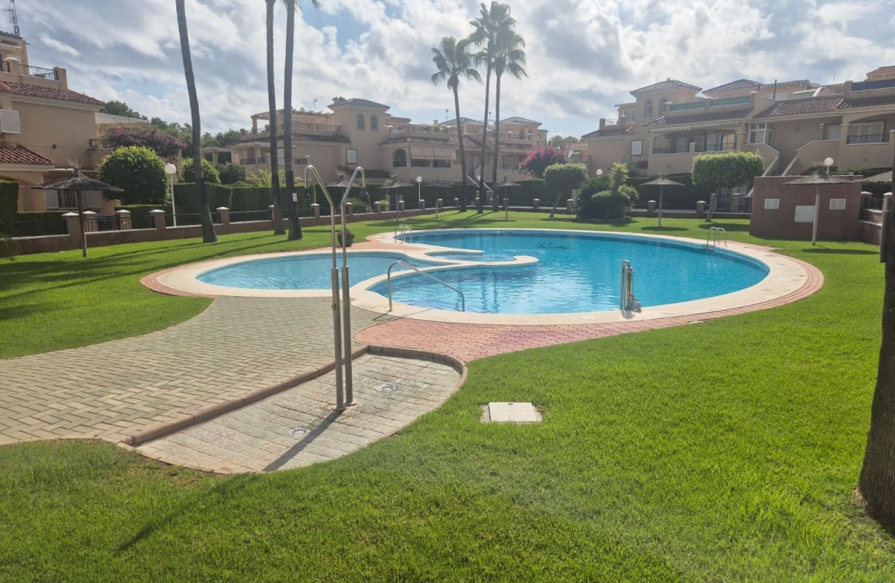 3 slaapkamer Huis te koop in Pilar de la Horadada met zwembad garage - € 289.000 (Ref: 10093954)