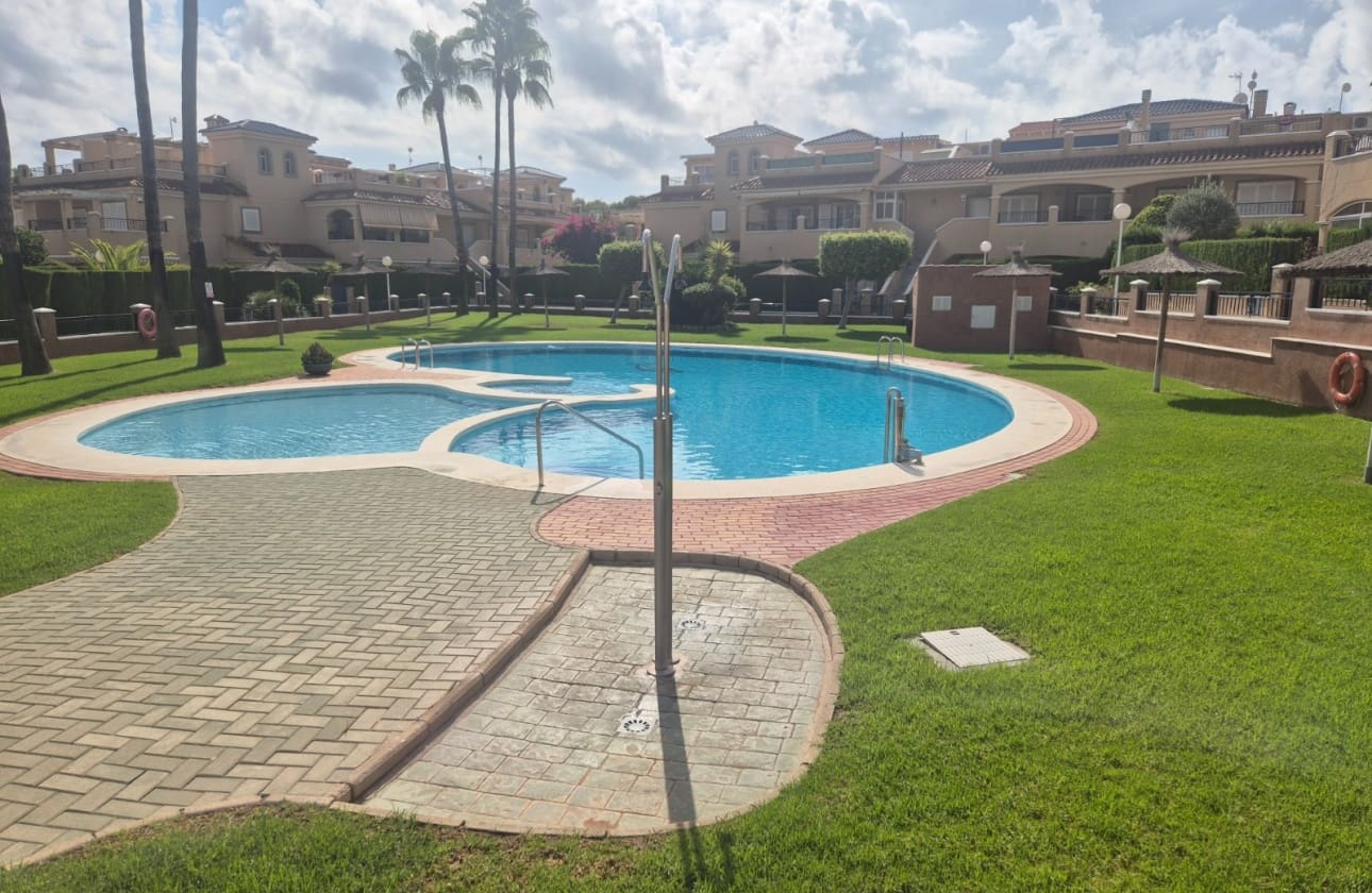 3 slaapkamer Huis te koop in Pilar de la Horadada met zwembad garage - € 289.000 (Ref: 10093954)