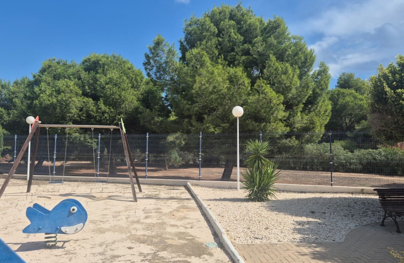 3 slaapkamer Huis te koop in Pilar de la Horadada met zwembad garage - € 289.000 (Ref: 10093954)
