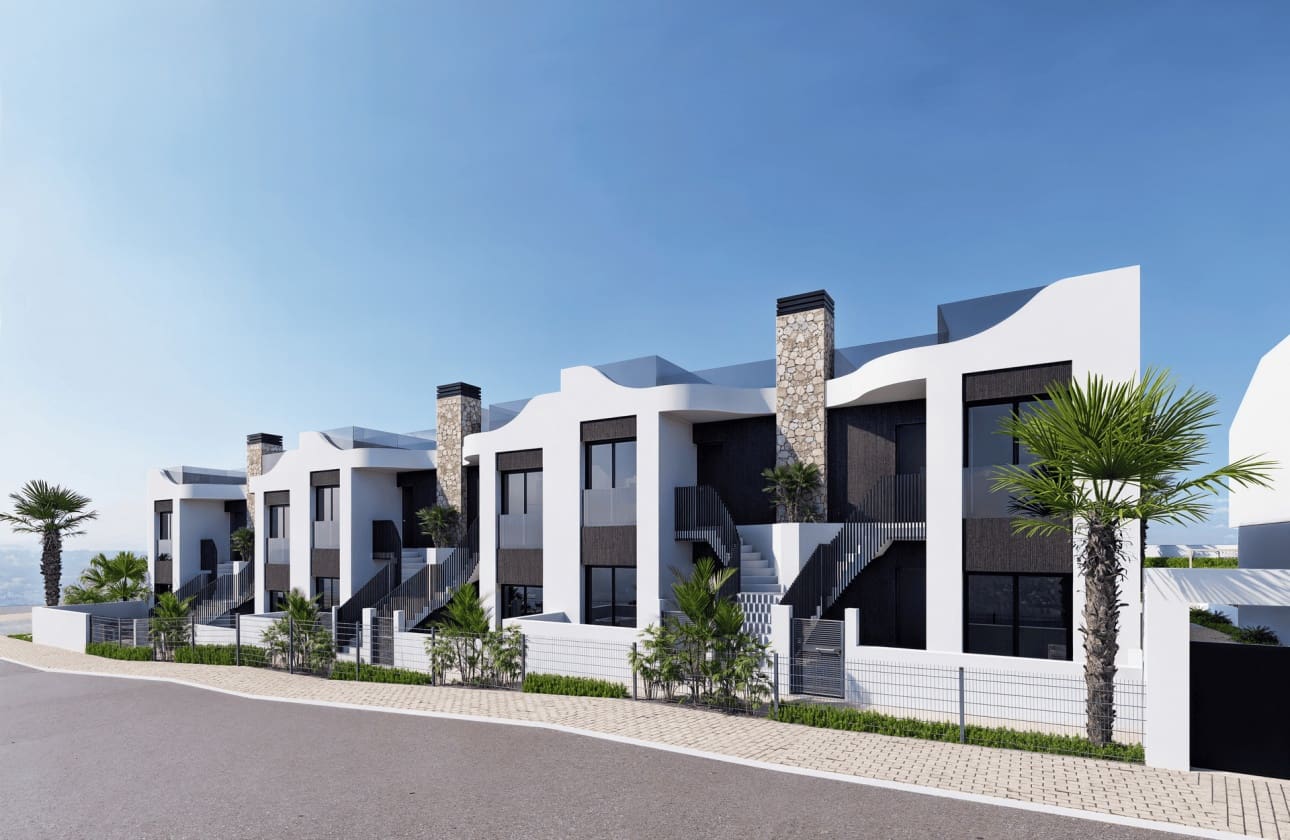 2 soveværelse Bungalow til salg i San Miguel de Salinas med swimmingpool - € 280.000 (Ref: 10117152)