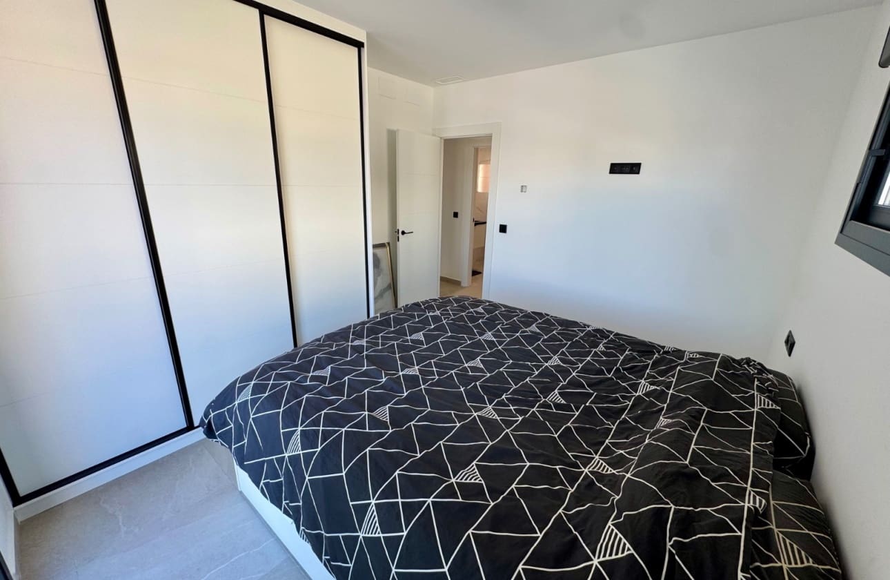 3 bedroom Villa for sale in Daya Nueva with pool garage - € 319,000 (Ref: 10117163)