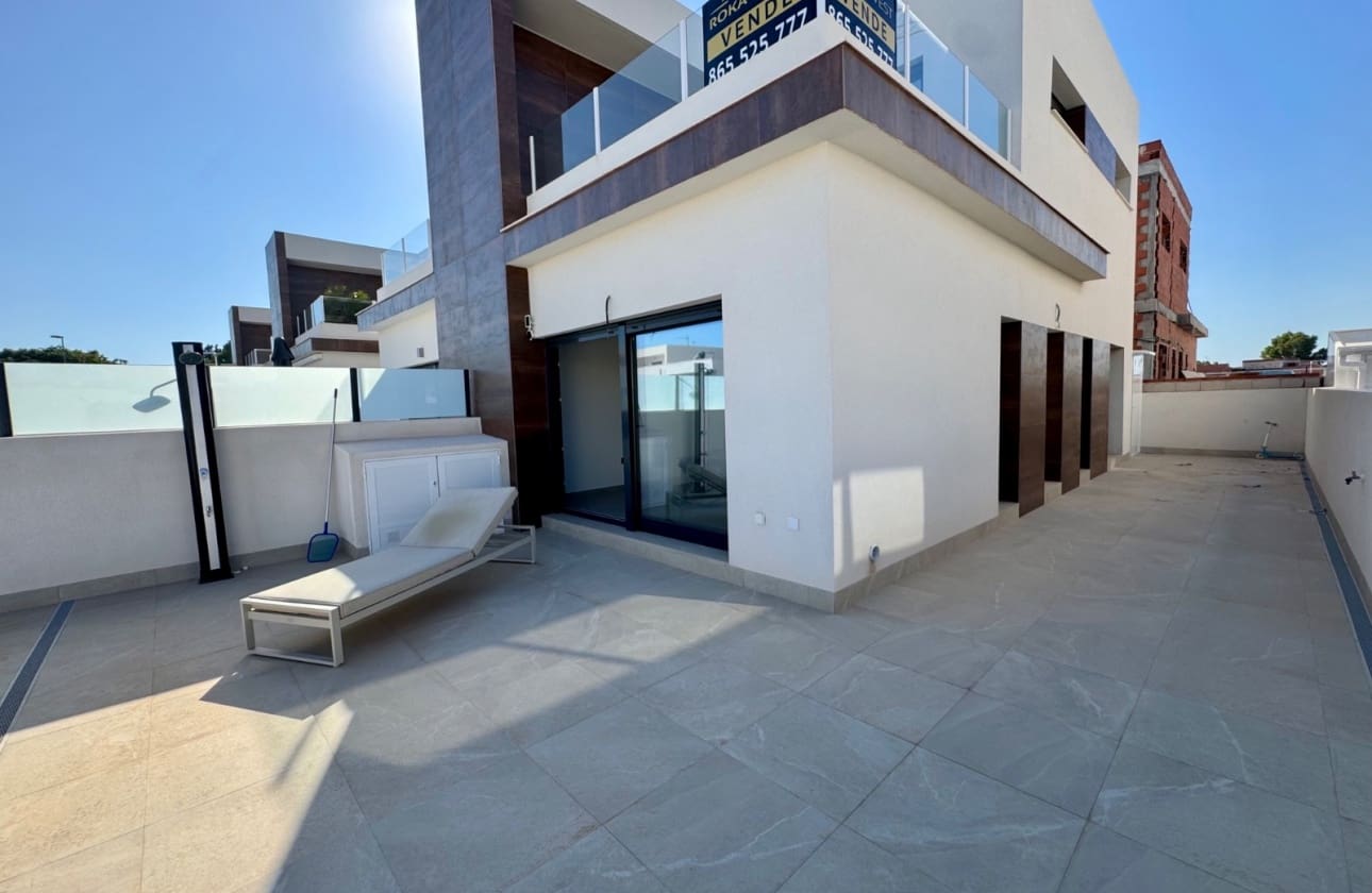 3 bedroom Villa for sale in Daya Nueva with pool garage - € 319,000 (Ref: 10117163)