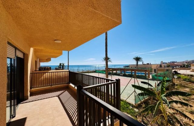 3 sypialnia Apartament przy plaży na sprzedaż w Los Europeos, Torrevieja z garażem - 399 000 € (Ref: 10117170)