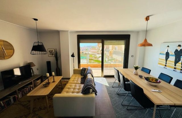 3 sypialnia Apartament przy plaży na sprzedaż w Los Europeos, Torrevieja z garażem - 399 000 € (Ref: 10117170)