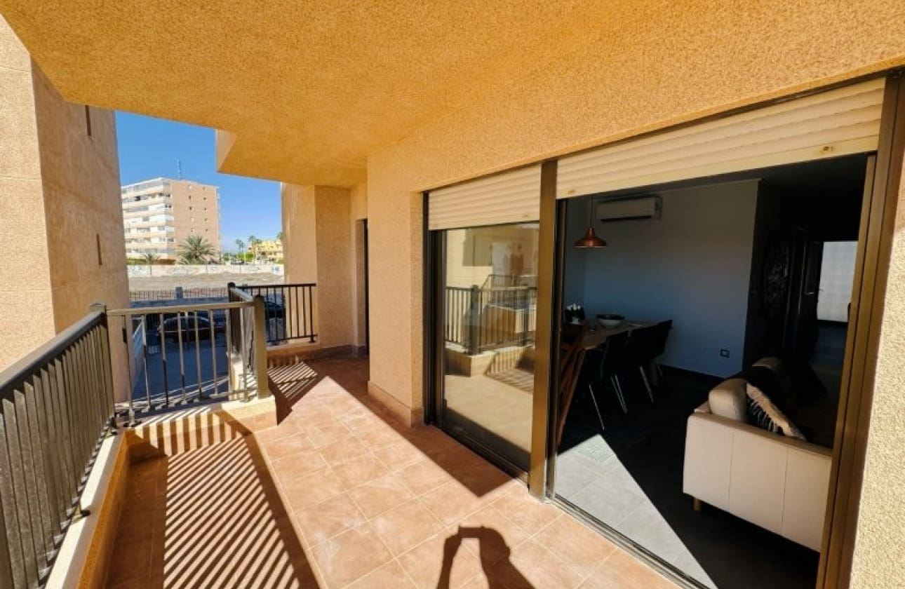 3 sypialnia Apartament przy plaży na sprzedaż w La Mata z garażem - 399 000 € (Ref: 10117170)