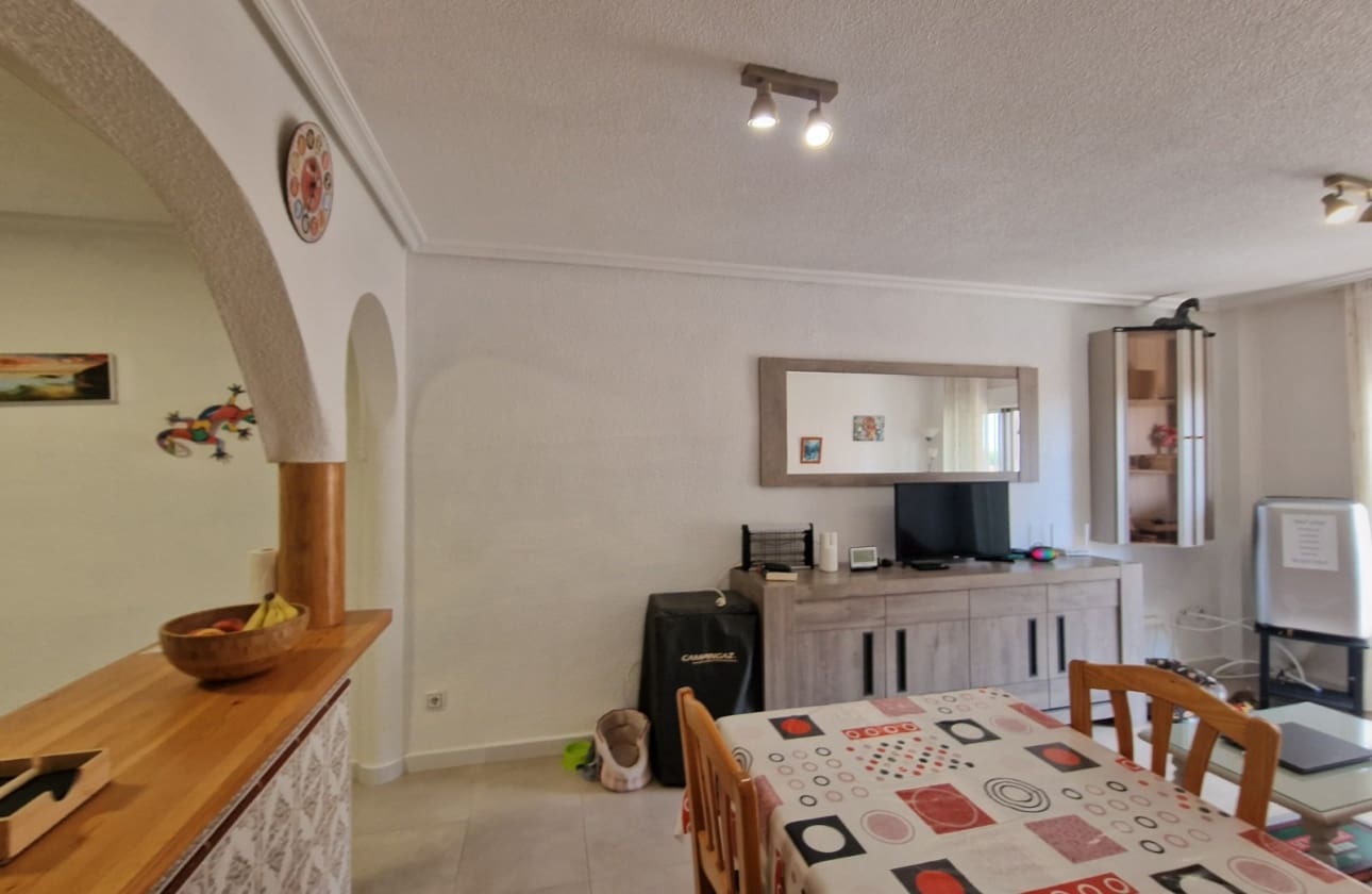 3 soveværelse Strandlejlighed til salg i Guardamar del Segura - € 199.000 (Ref: 10117174)
