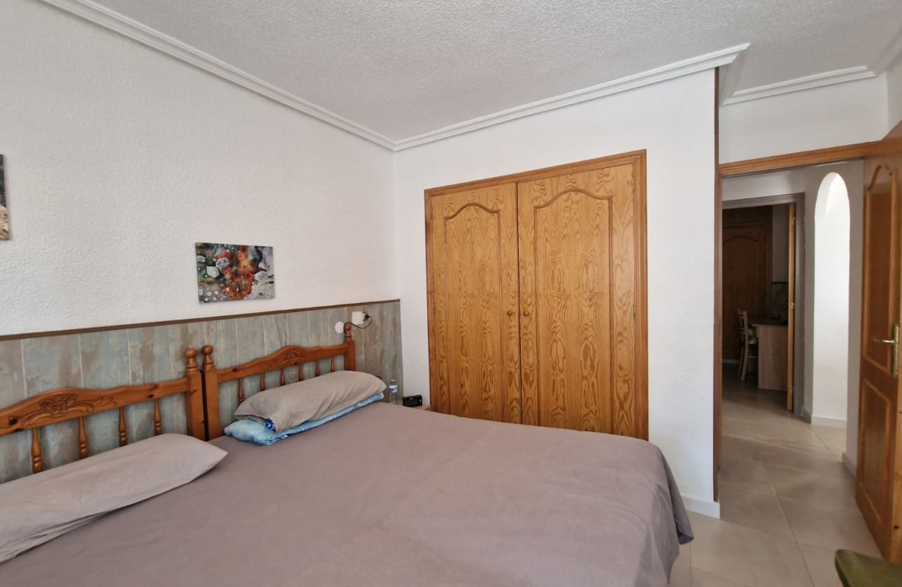 3 soveværelse Strandlejlighed til salg i Guardamar del Segura - € 199.000 (Ref: 10117174)