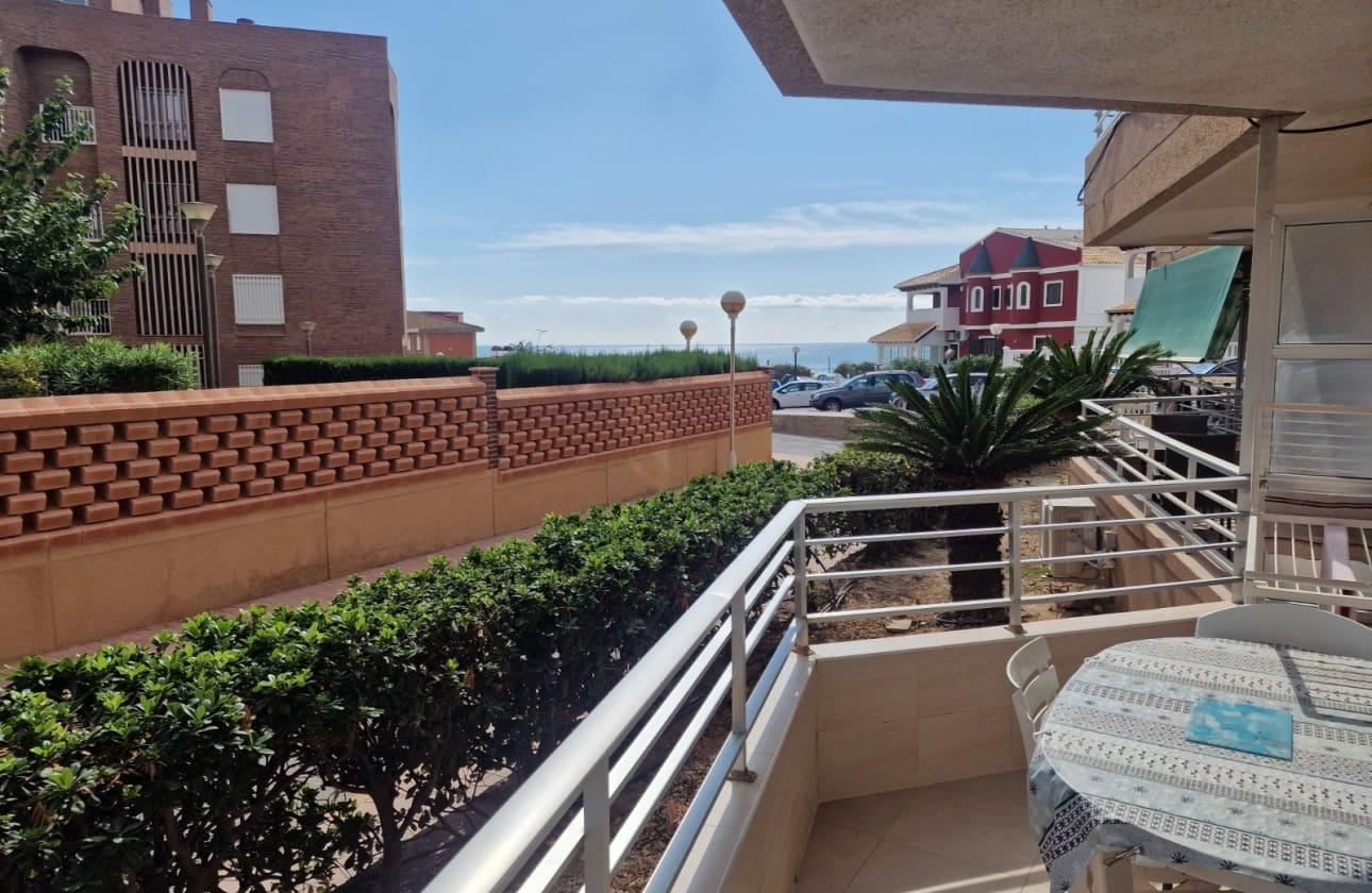 3 soveværelse Strandlejlighed til salg i Guardamar del Segura - € 199.000 (Ref: 10117174)